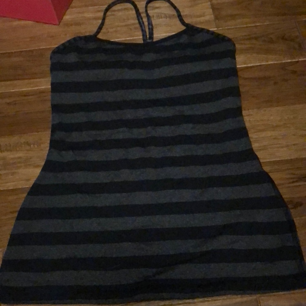 Lulu lemon tank
